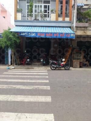 Cửa hàng mua bán đồ gỗ cũ - 252, Bạch Đằng, P. Trần Hưng ...